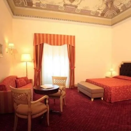 מלון Manganelli Palace