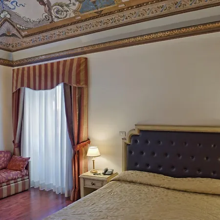Manganelli Palace Hotel 3*